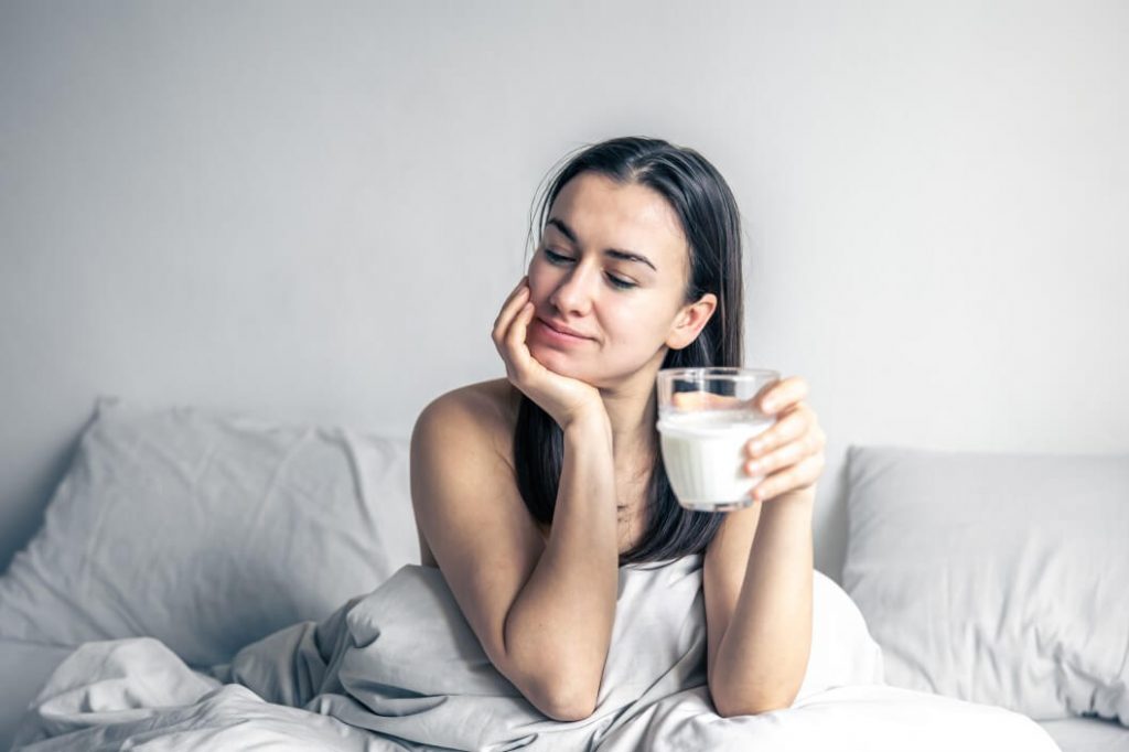 Does Drinking Almond Milk Before Bed Help You Sleep? (YES!) Milk Pick