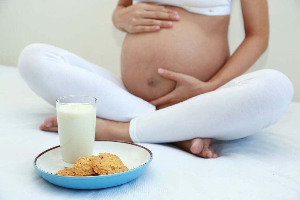 drinking almond milk pregnant