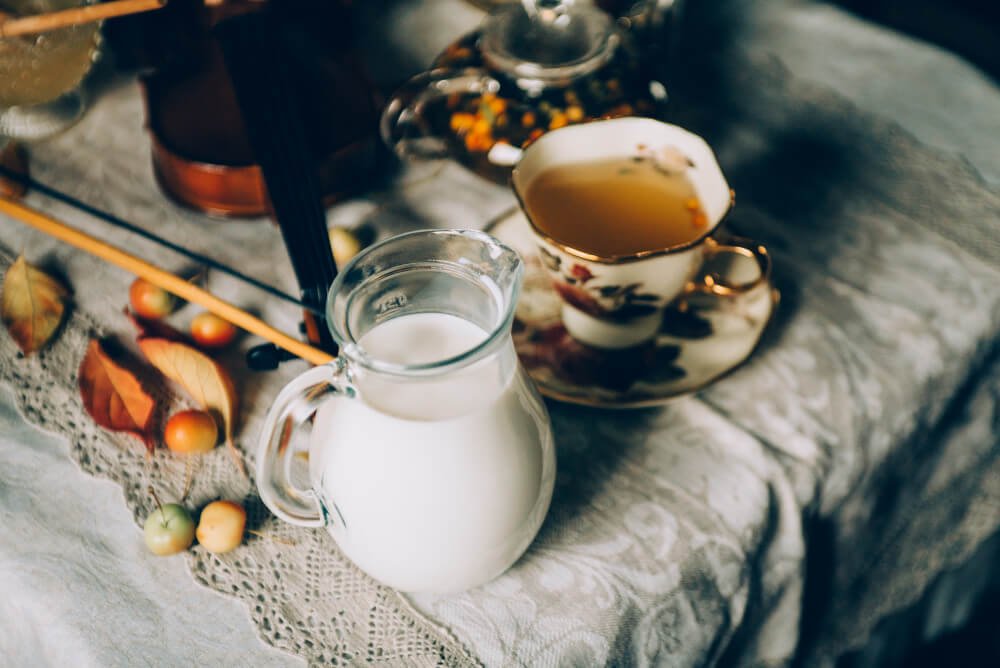 how to use almond milk - tea
