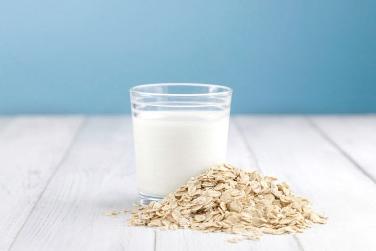 Is Oat Milk Good for Cholesterol? (Lower Cholesterol!) Milk Pick