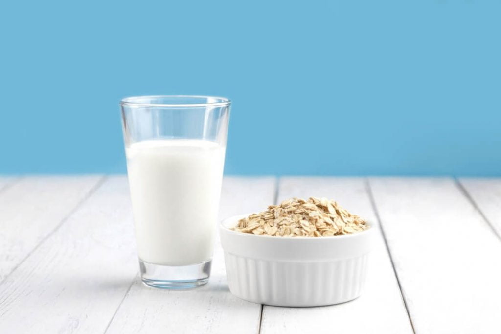 Can You Freeze Oat Milk? (HOW TO) Milk Pick