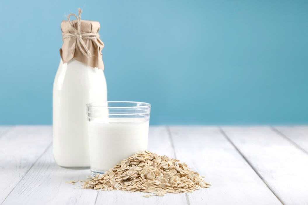 is oat milk good for cholesterol