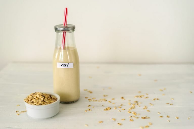 Is Oat Milk Healthy? (According to Experts) Milk Pick
