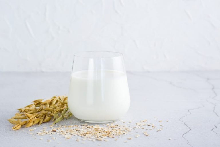 Is Oat Milk Keto? (Why It's Not) Milk Pick