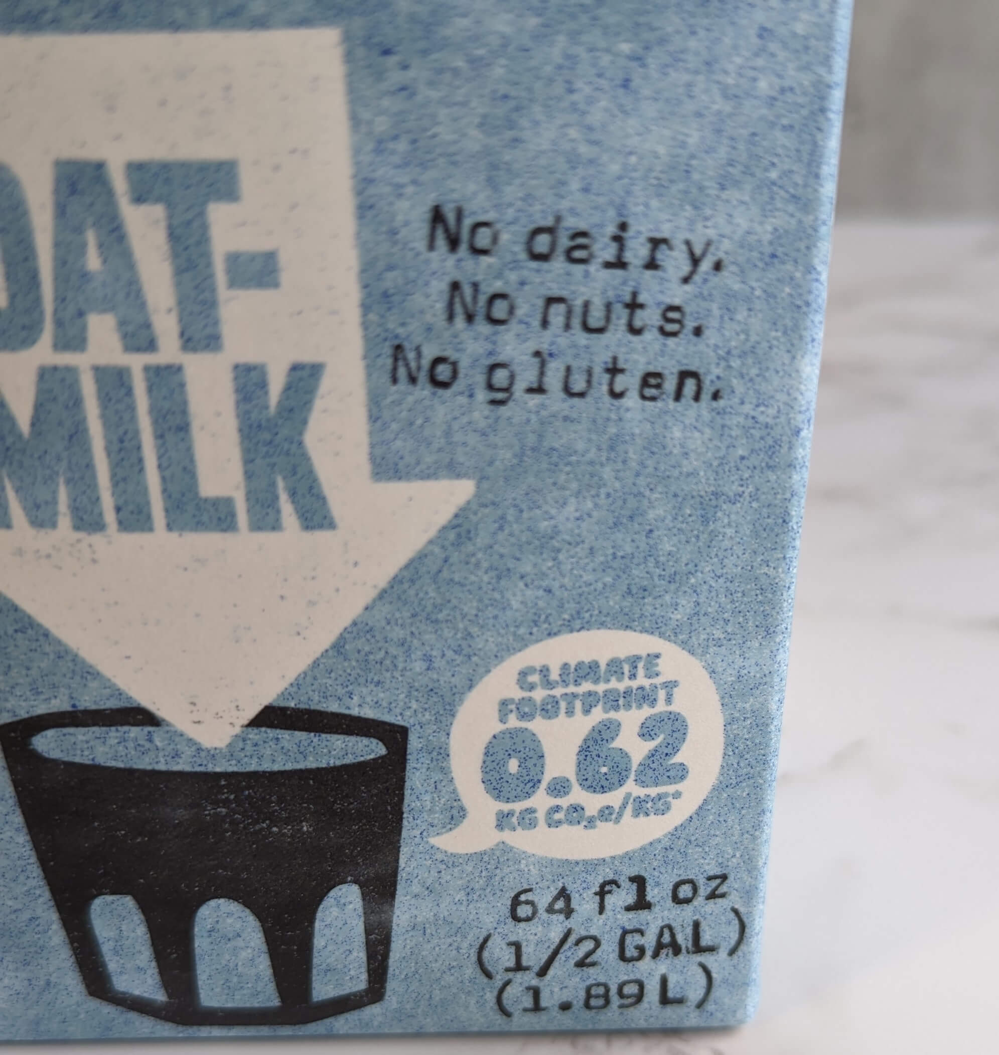 climate footprint note on oatly carton